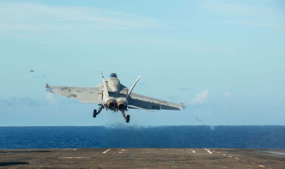 USS Ronald Reagan (CVN 76) Conducts Flight Operations