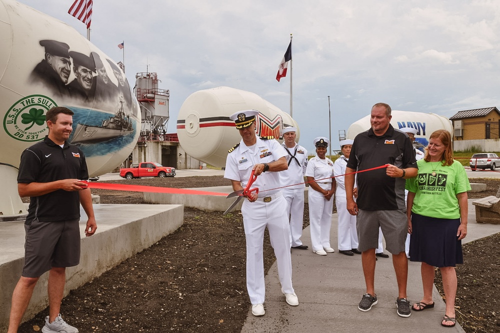 USS THE SULLIVANS VISITS WATERLOO, IOWA