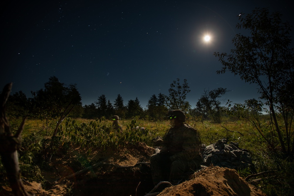 1-148th Infantry Soldiers prepare for area defense during Northern Strike