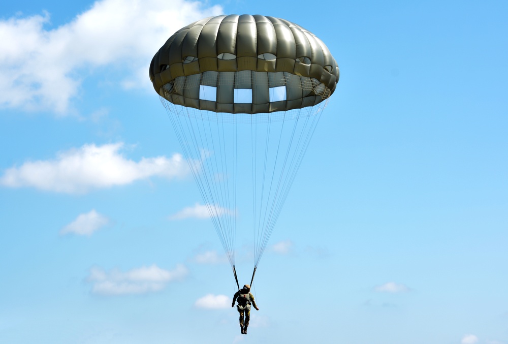 2022 Leapfest International Paratrooper Competition