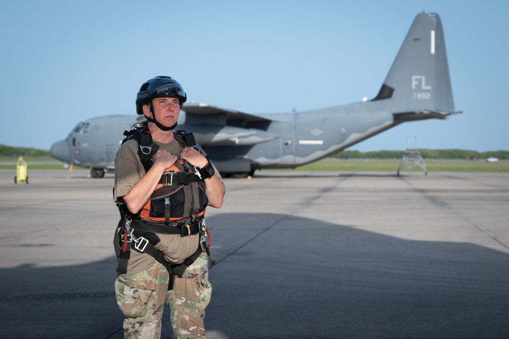 SLD 45 Senior Enlisted Leader Tandem Jumps with 920th Rescue Wing