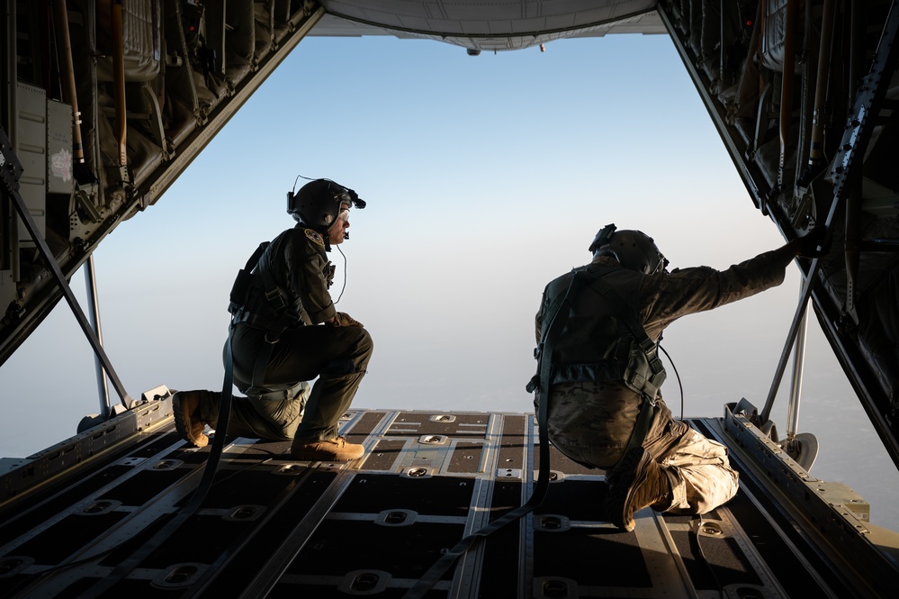 SLD 45 Senior Enlisted Leader Tandem Jumps with 920th Rescue Wing