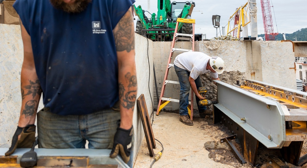 Gate keepers: Installing new miter gates at New Cumberland requires planning, time, extra measures