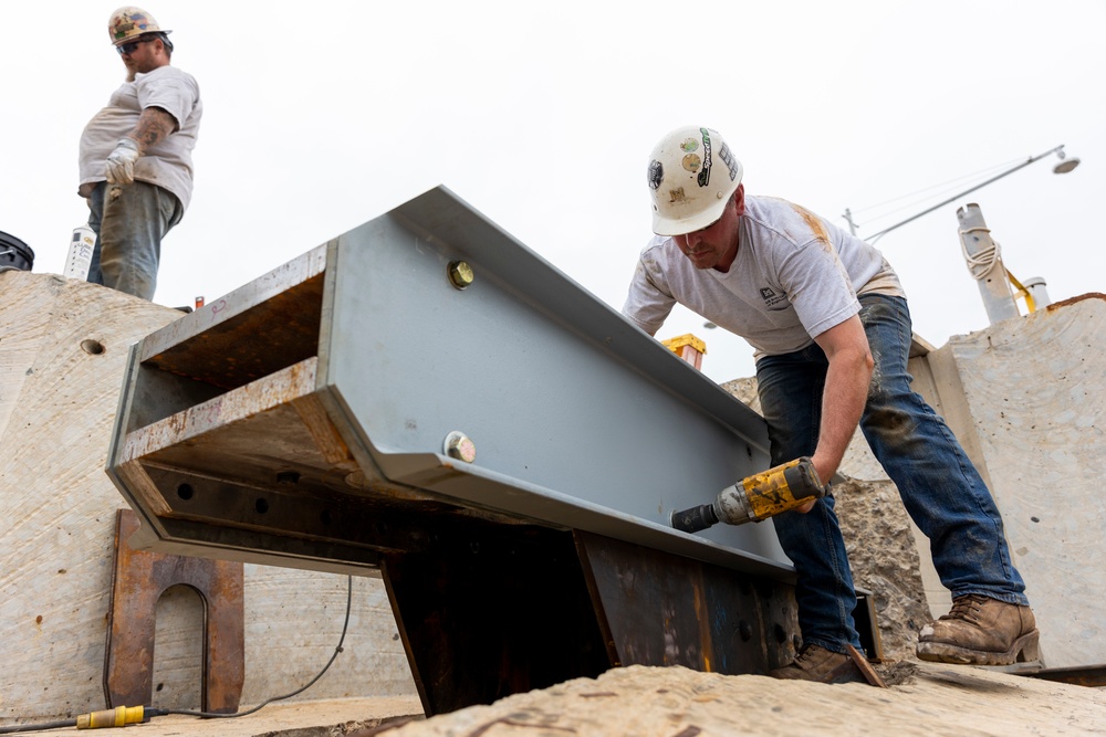 Gate keepers: Installing new miter gates at New Cumberland requires planning, time, extra measures