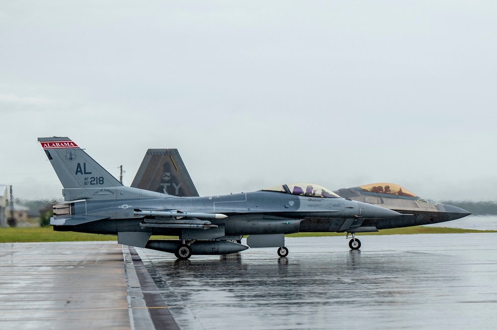 187 FW supports 43 FS training