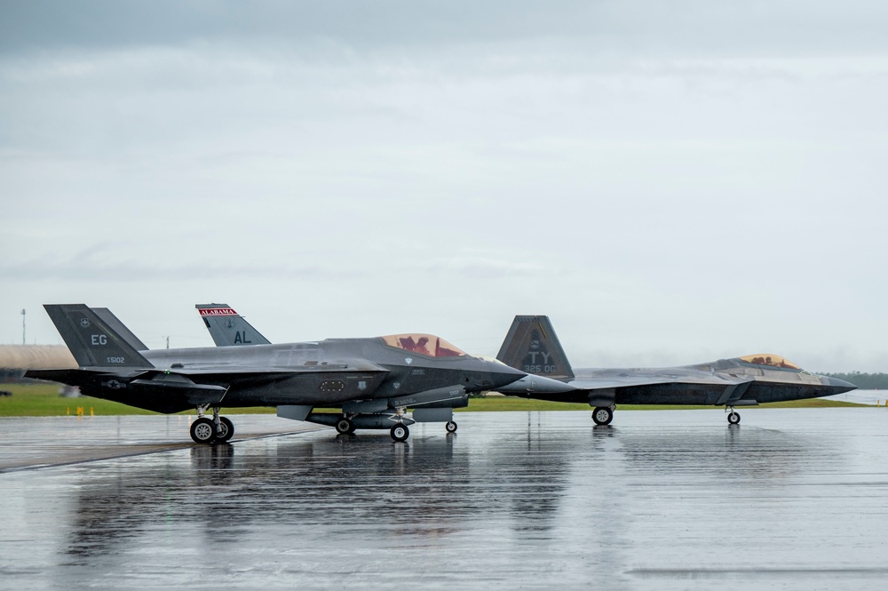 187 FW supports 43 FS training
