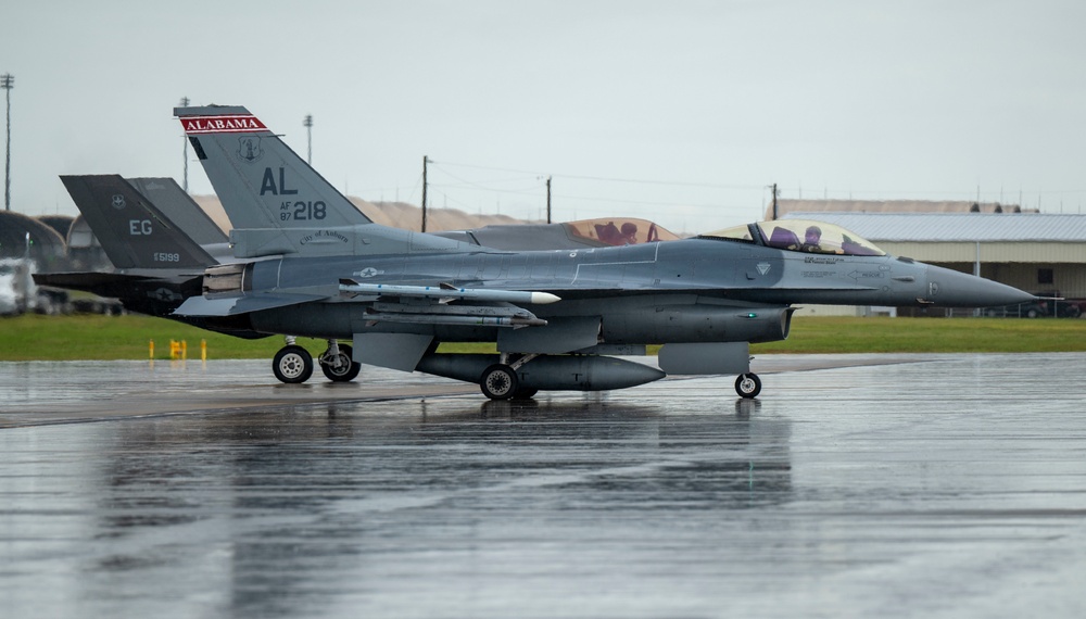 187 FW supports 43 FS training
