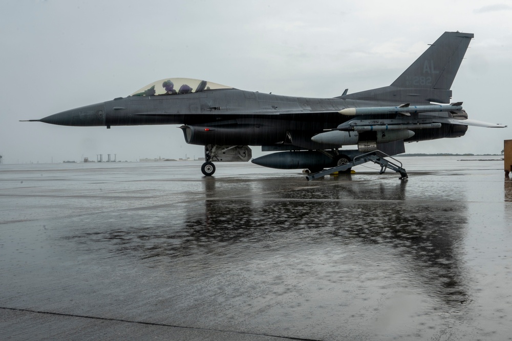 187 FW supports 43 FS training