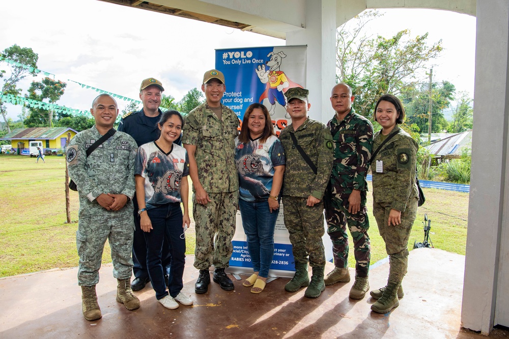 Pacific Partnership 2022 participates in Barangay Health Fair at Macarascas Elementary School