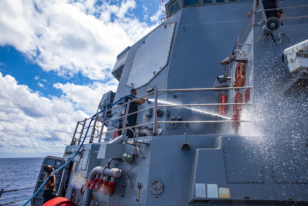 USS Truxtun Conducts a Fresh Water Wash Down