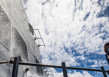USS Truxtun Conducts a Fresh Water Wash Down