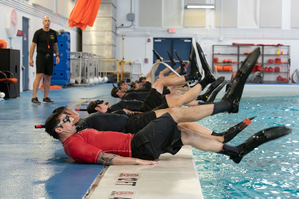 Secret Service Rescue Swimmer Training
