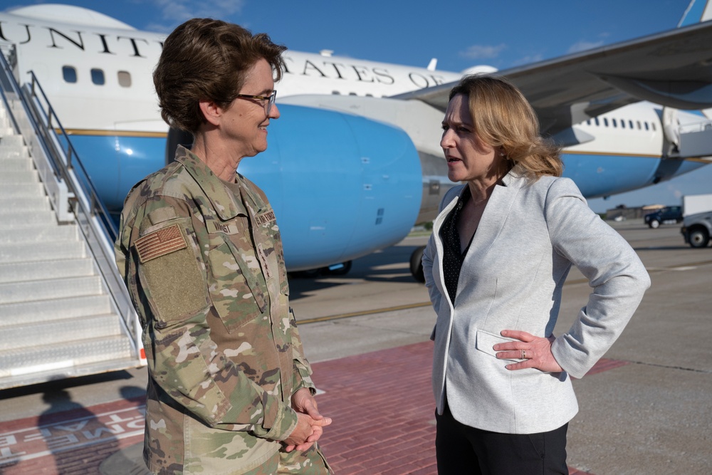 Deputy Secretary Hicks Greets TRANSCOM Commander Upon Arrival at Scott AFB