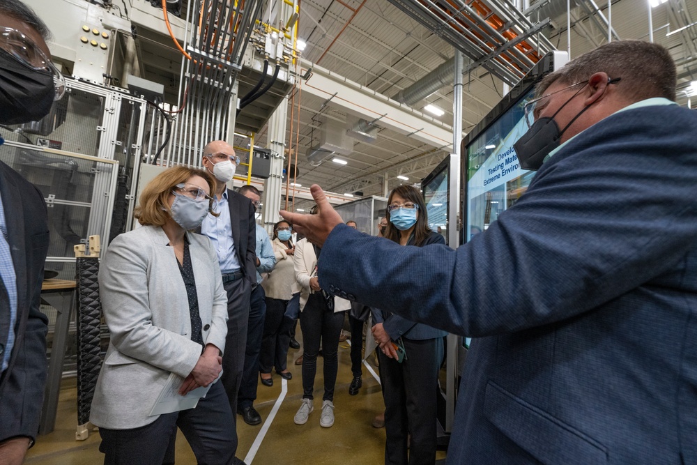 Deputy Secretary Hicks Visits Oak Ridge National Laboratory