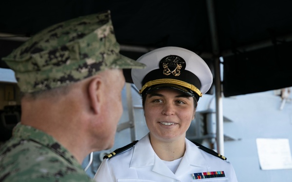 CNO Visits USS Arleigh Burke (DDG 51)