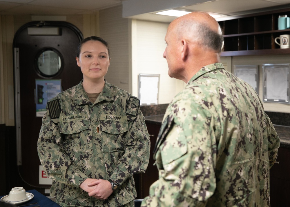 CNO Visits USS Arleigh Burke (DDG 51)