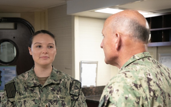 CNO Visits USS Arleigh Burke (DDG 51)