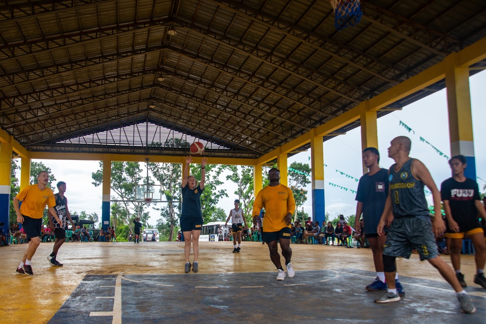 Pacific Partnership 2022 Host Nation Outreach Event at Macarascas Gym