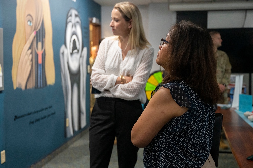 19th AW showcases helping agencies to AETC command spouse