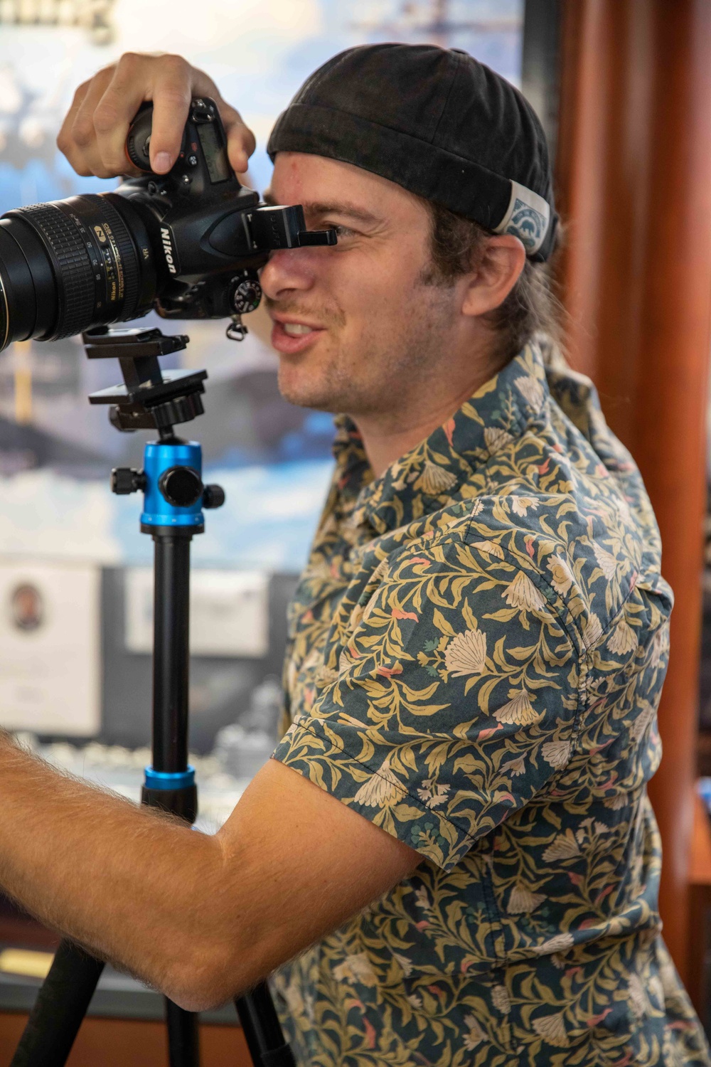 USS George H.W. Bush Sailors Take Cruisebook Portraits