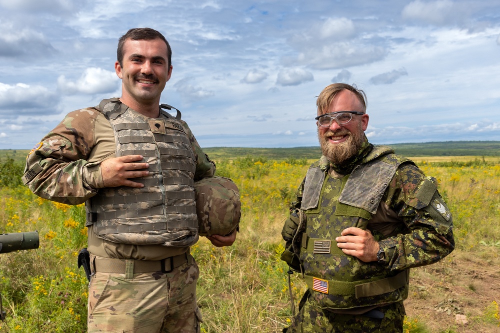 American and Canadian Forces Train Together