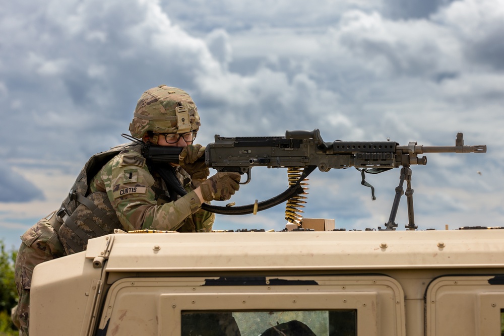 American and Canadian Forces Train Together