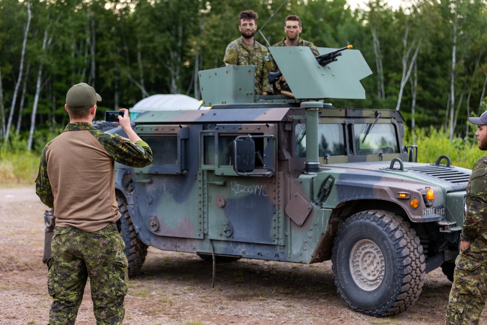 Canadian and American Forces Build Bonds