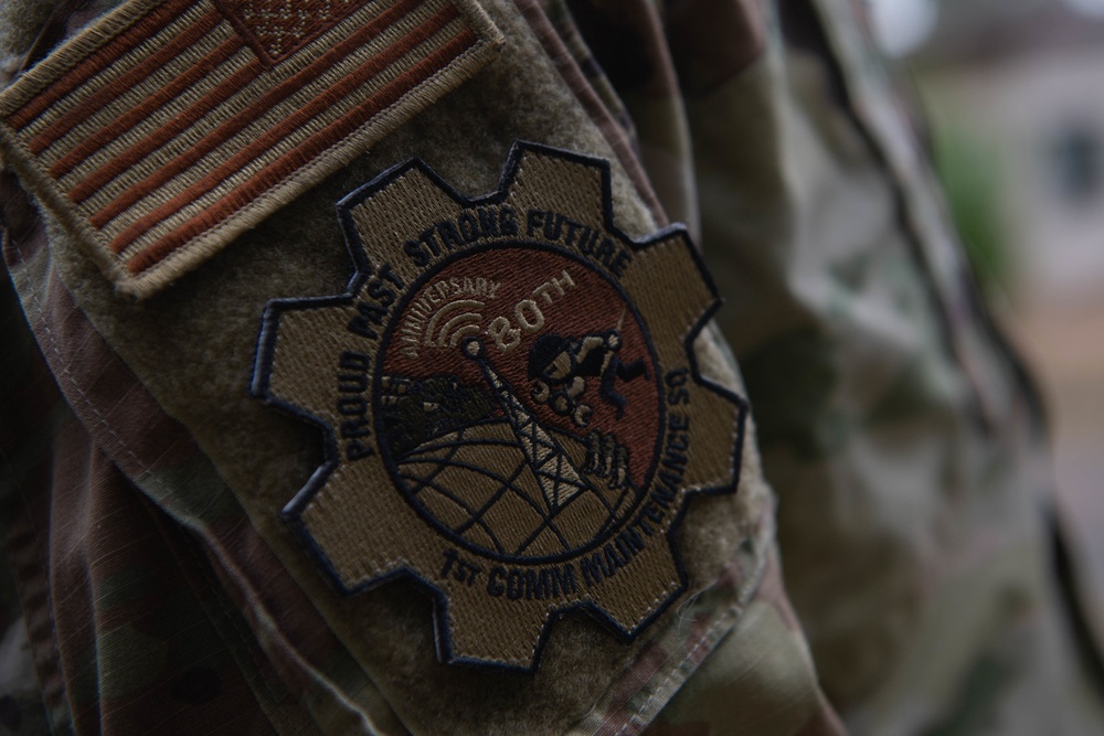 Commanders unveil 90th anniversary uniform patch