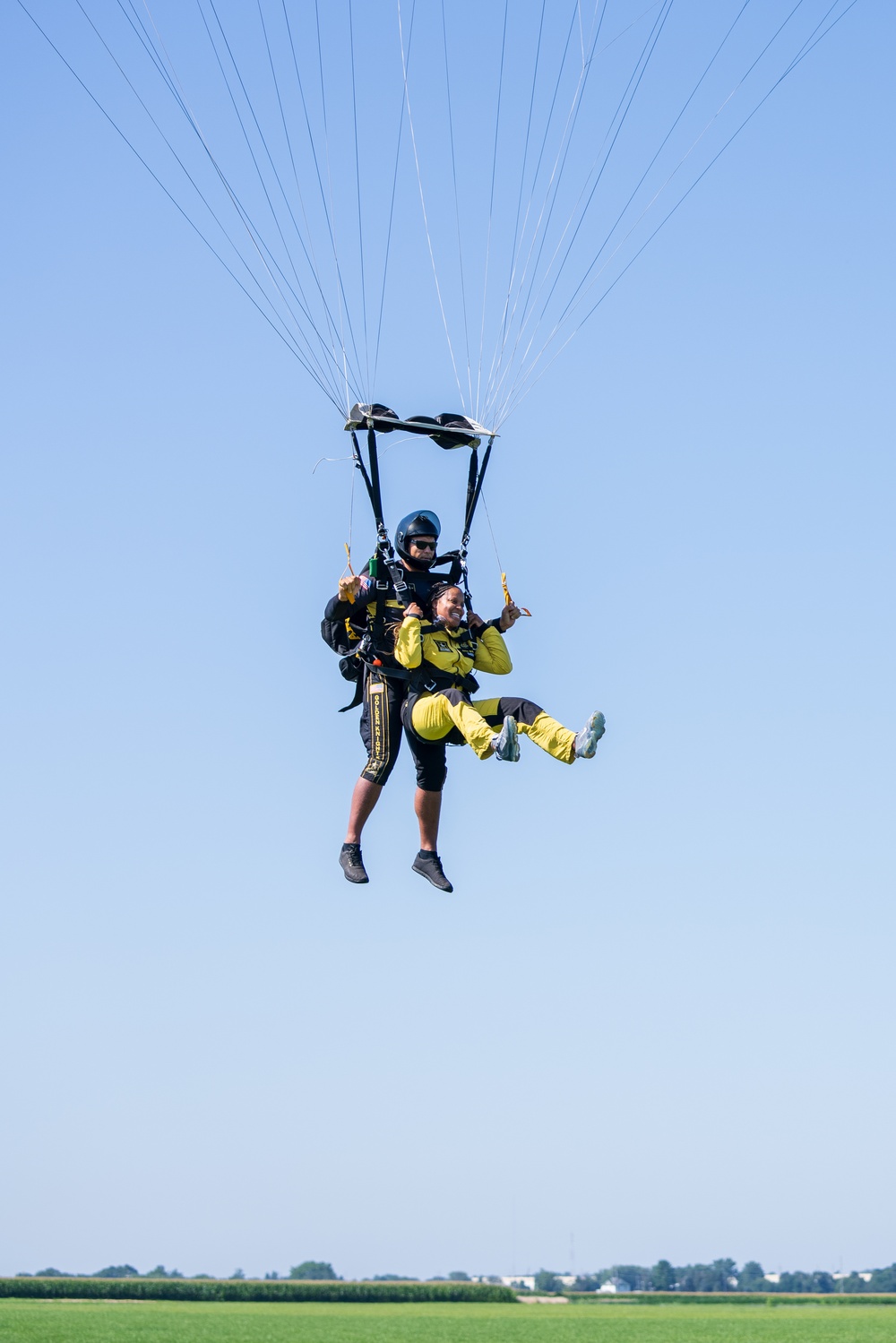 The U.S. Army Parachute Team visits Illinois for tandem event ahead of the Chicago Air and Water Show