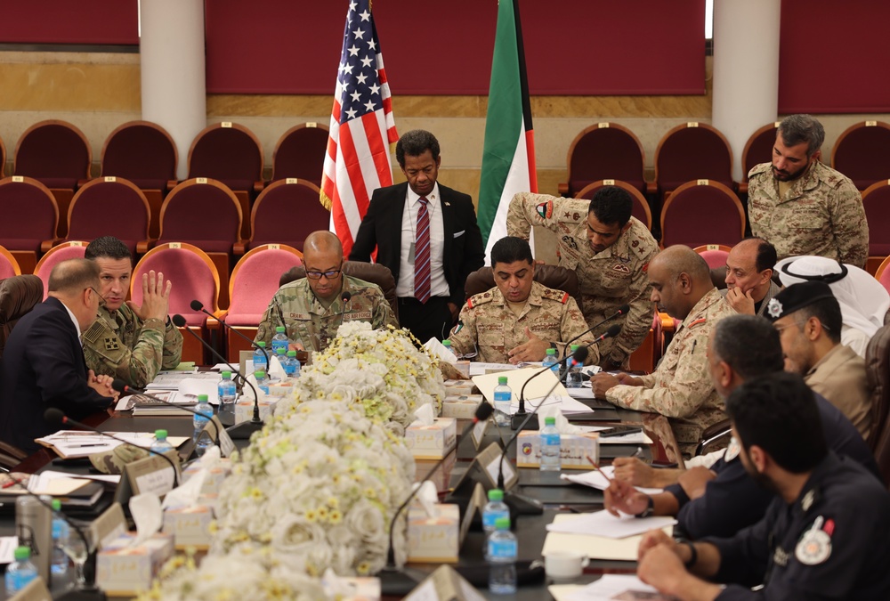 DVIDS - Images - U.S. Dept. of Defense Members Meet with Kuwaiti ...