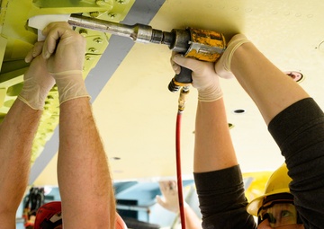 573rd AMXS working largest F-16 SLEP to date