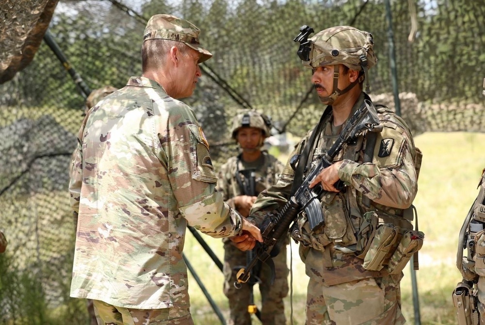 General Hokanson awards coins to 79th IBCT soldiers at JRTC