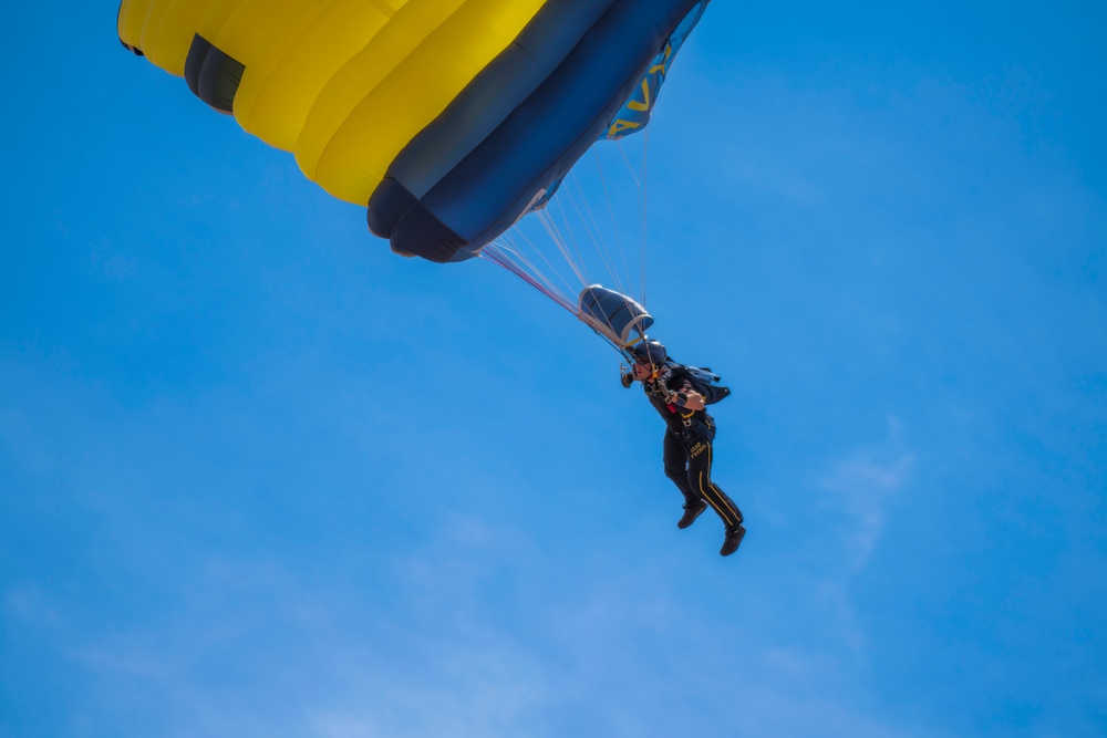 U.S. Navy Leap Frogs drop in at Cheyenne Frontier Days