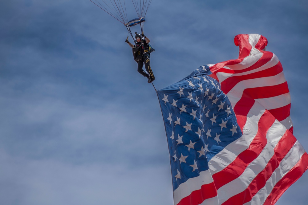 U.S. Navy Leap Frogs drop in at Cheyenne Frontier Days