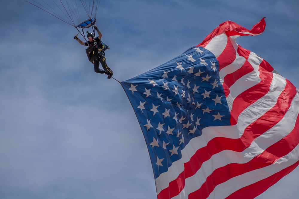 U.S. Navy Leap Frogs drop in at Cheyenne Frontier Days