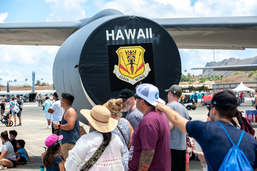 Hawaii ANG connects with community at joint air show