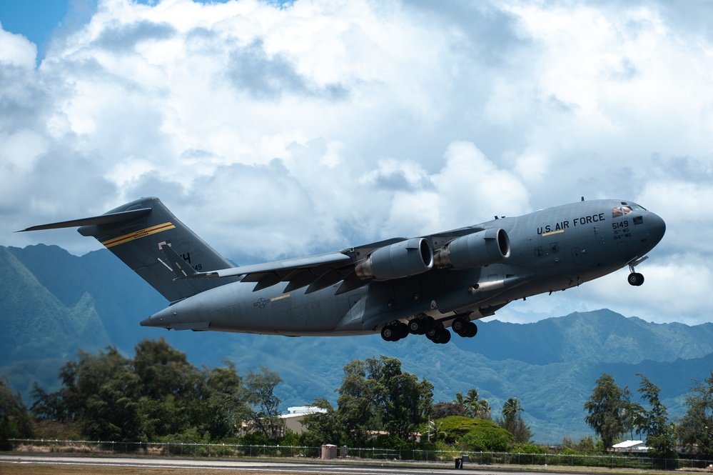 Hawaii ANG connects with community at joint air show