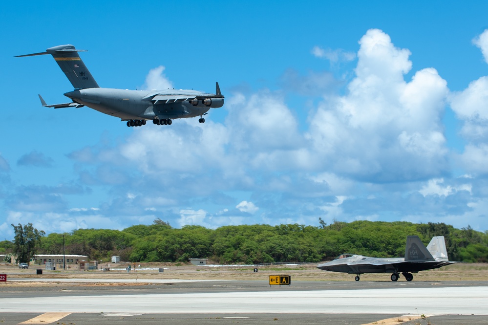 Hawaii ANG connects with community at joint air show