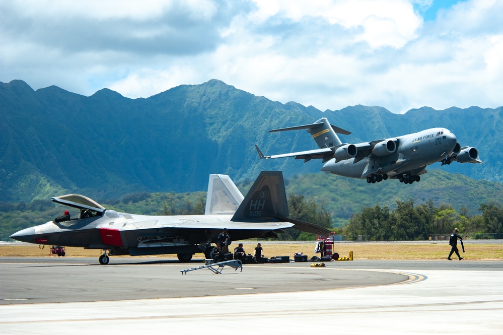 Hawaii ANG connects with community at joint air show