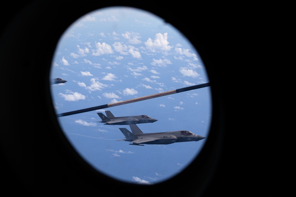 VMGR-152 Supports VMFA-121 and the 31st MEU with Aerial Refueling