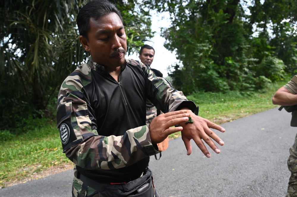 USAF, RMAF survival specialists share jungle expertise during PAC ANGEL 22