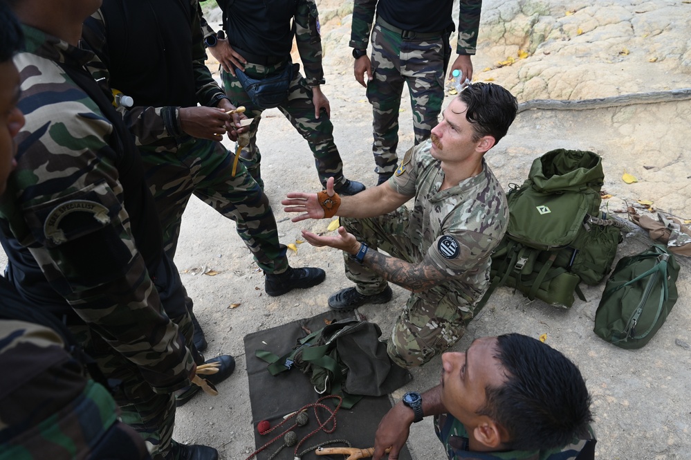 USAF, RMAF survival specialists share jungle expertise during PAC ANGEL 22