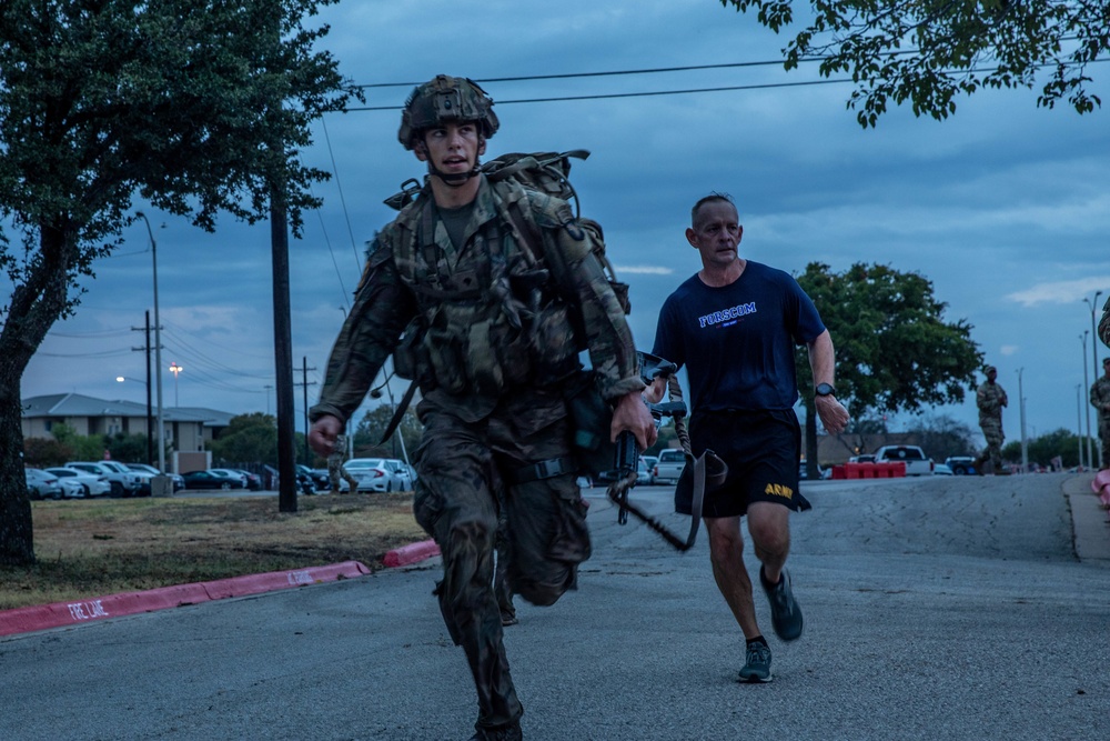 FORSCOM Best Squad 2022 Foot March