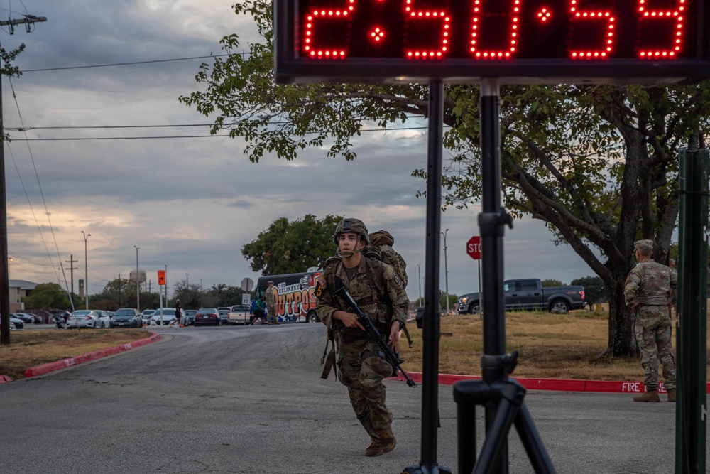 FORSCOM Best Squad 2022 Foot March