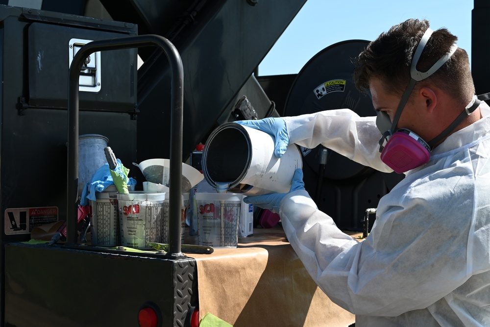 F-104C Static Display Restoration Project-Paint