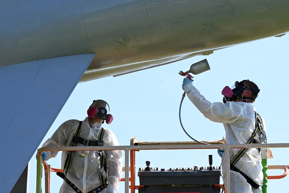 F-104C Static Display Restoration Project-Paint