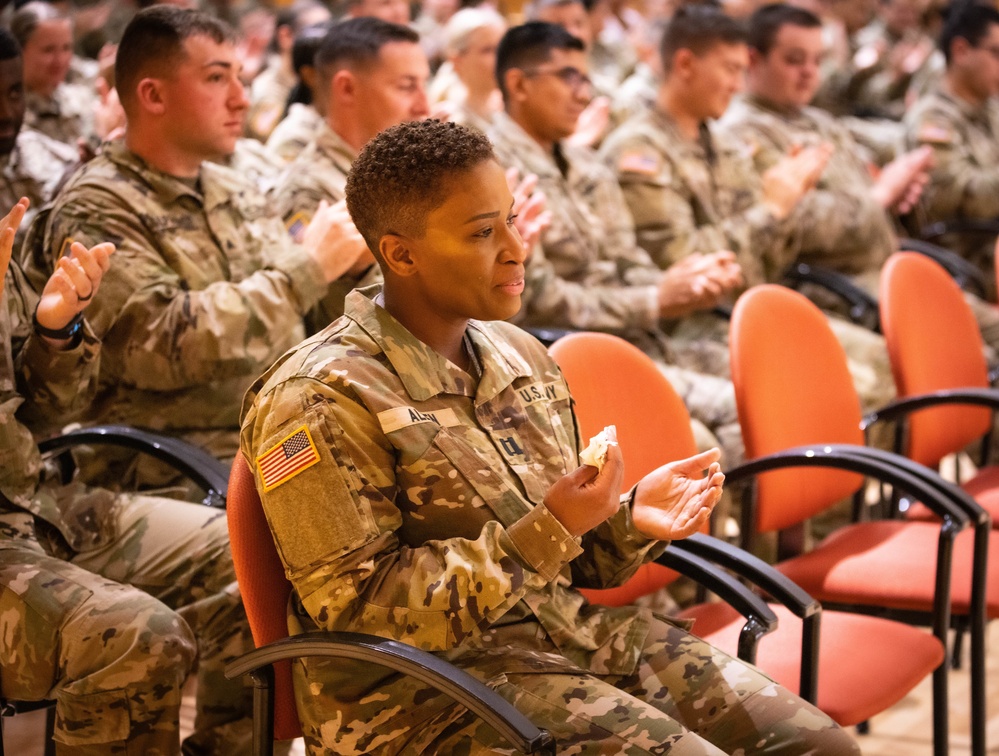 1SG Vincent Nunez relinquished responsibility of Headquarters ceremony