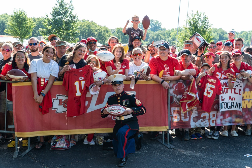 Kansas City Chiefs host military appreciation day at training camp