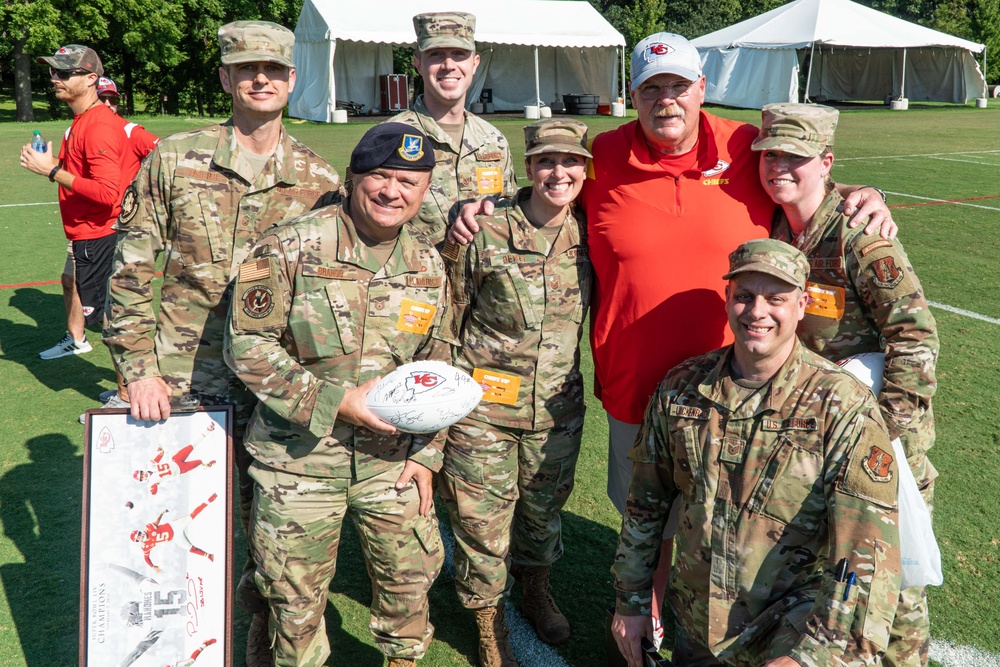 DVIDS - Images - Kansas City Chiefs host military appreciation day at training  camp [Image 16 of 20]