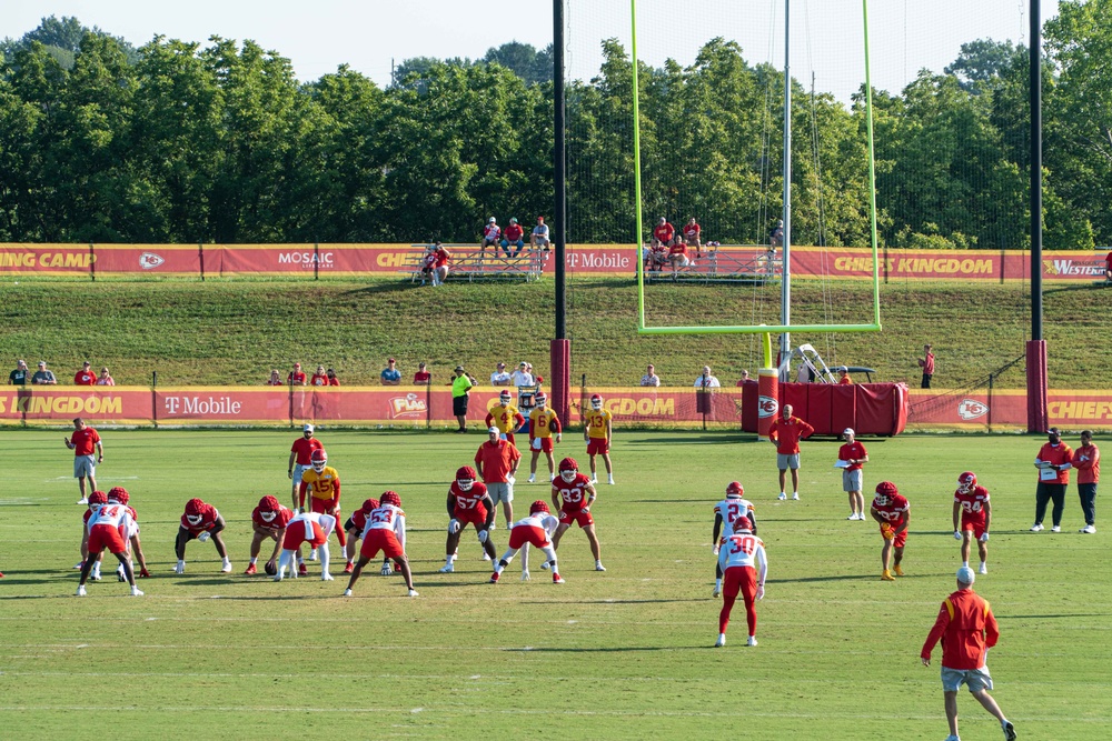 Kansas City Chiefs host military appreciation day at training camp